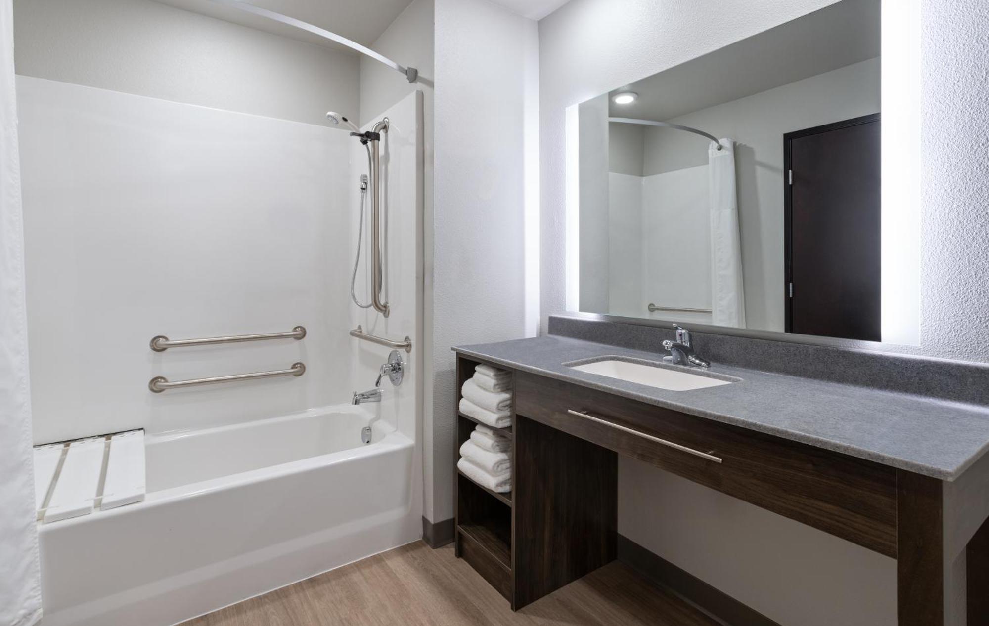 My Place Hotel-Randolph, Vt Экстерьер фото