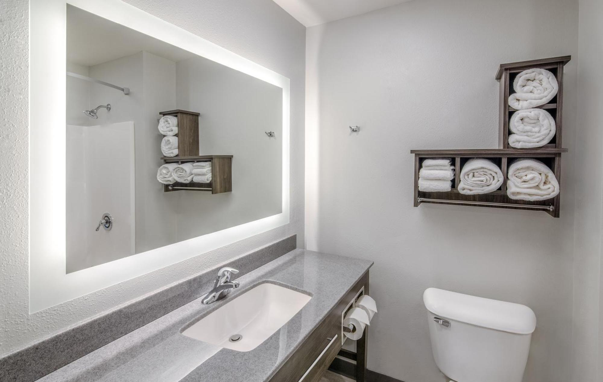 My Place Hotel-Randolph, Vt Экстерьер фото